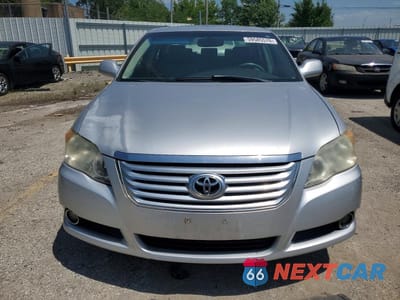 Piąte zdjęcie samochodu w środku: 2010 TOYOTA AVALON XLS VIN:4T1BK3DB3AU357839 - miniatura