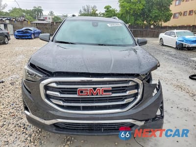 Piąte zdjęcie samochodu w środku: 2020 GMC TERRAIN SLT VIN:3GKALVEV6LL107692 - miniatura