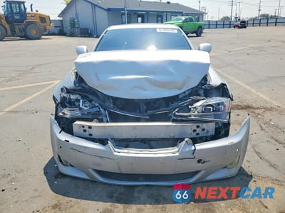 Piąte zdjęcie samochodu w środku: 2007 LEXUS IS 350 VIN:JTHBE262075012675 - miniatura