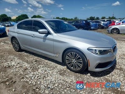 Czwarte zdjęcie samochodu z boku: 2019 BMW 530 I VIN:WBAJA5C59KWW20431 - miniatura