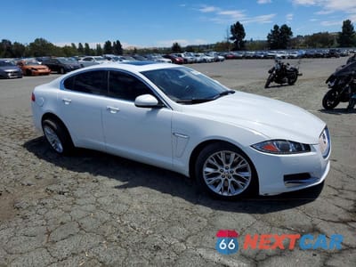 Czwarte zdjęcie samochodu z boku: 2013 JAGUAR XF VIN:SAJWA0E71D8S71834 - miniatura