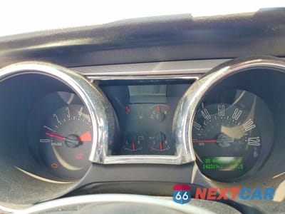 Zdjęcie 9 z 12 samochodu: 2005 FORD MUSTANG VIN:1ZVFT80N455147313 - miniatura