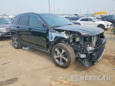 Czwarte zdjęcie samochodu z boku: 2025 JEEP GRAND CHEROKEE LIMITED VIN:1C4RJHBG8SC333626 - miniatura