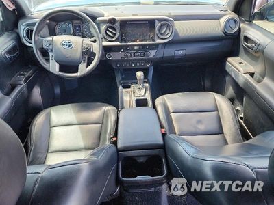 Zdjęcie 8 z 13 samochodu: 2019 TOYOTA TACOMA SR5 V6 VIN:3TMAZ5CNXKM099568 - miniatura