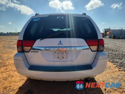 Zdjęcie 6 z 14 samochodu: 2011 MITSUBISHI ENDEAVOR LS VIN:4A4JN2ASXBE034530 - miniatura