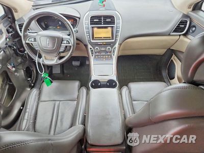 Zdjęcie 8 z 13 samochodu: 2019 LINCOLN NAUTILUS RESERVE VIN:2LMPJ6LPXKBL56951 - miniatura