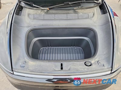 Zdjęcie 12 z 13 samochodu: 2026 TESLA MODEL Y VIN:7SAYGDEDXTF425767 - miniatura