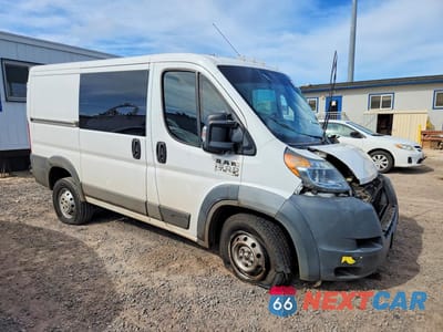 Czwarte zdjęcie samochodu z boku: 2018 RAM PROMASTER 1500 1500 STANDARD VIN:3C6TRVNGXJE110060 - miniatura