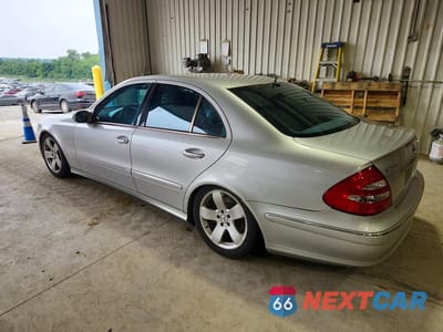 Drugie zdjęcie samochodu z przodu: 2005 MERCEDES-BENZ E 500 4MATIC VIN:WDBUF83J25X187046 - miniatura