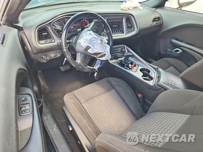 Zdjęcie 8 z 13 samochodu: 2021 DODGE CHALLENGER SXT VIN:2C3CDZAG0MH509884 - miniatura