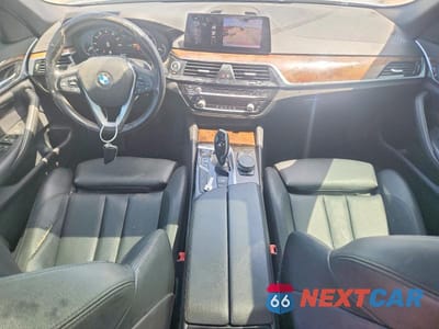 Zdjęcie 8 z 13 samochodu: 2019 BMW 530 I VIN:WBAJA5C59KWW20431 - miniatura