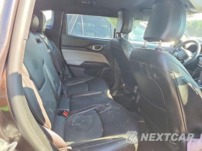 Zdjęcie 11 z 13 samochodu: 2023 JEEP COMPASS LATITUDE LUX VIN:3C4NJDFN9PT517601 - miniatura