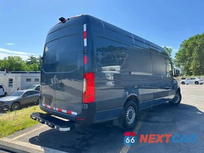 Trzecie zdjęcie samochodu z tyłu: 2021 MERCEDES-BENZ SPRINTER 2500 VIN:W1Y40CHY3MT070721 - miniatura