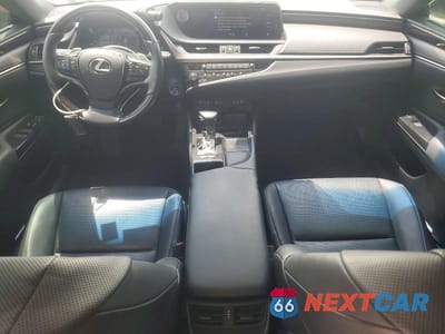 Zdjęcie 8 z 12 samochodu: 2020 LEXUS ES 300H VIN:58AD21B18LU006590 - miniatura