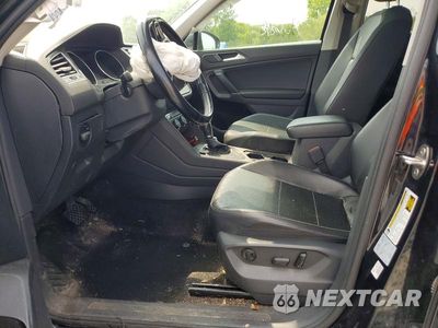 Zdjęcie 7 z 13 samochodu: 2018 VOLKSWAGEN TIGUAN SE VIN:3VV3B7AX6JM009779 - miniatura