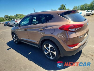 Drugie zdjęcie samochodu z przodu: 2016 HYUNDAI TUCSON SPORT VIN:KM8J3CA20GU188837 - miniatura