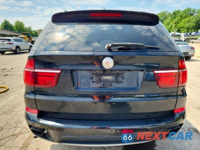 Zdjęcie 6 z 13 samochodu: 2013 BMW X5 XDRIVE50I VIN:5UXZV8C55D0C15993 - miniatura