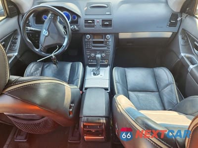 Zdjęcie 8 z 13 samochodu: 2010 VOLVO XC90 VIN:YV4982CT2A1566056 - miniatura