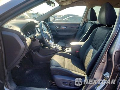 Zdjęcie 7 z 12 samochodu: 2017 NISSAN ROGUE SV VIN:KNMAT2MT2HP523213 - miniatura