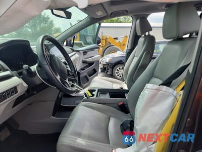 Zdjęcie 7 z 13 samochodu: 2020 HONDA ODYSSEY TOURING VIN:5FNRL6H87LB040500 - miniatura