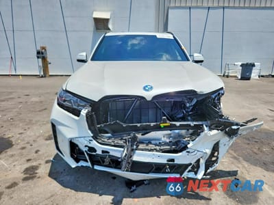 Piąte zdjęcie samochodu w środku: 2026 BMW X5 XDRIVE50E VIN:5UX43EU02T9055922 - miniatura