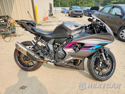 2024 YAMAHA YZFR7 JYARM38E9RA009103 - główne zdjęcie licytacji z USA - miniatura