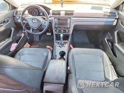Zdjęcie 8 z 12 samochodu: 2017 VOLKSWAGEN PASSAT R-LINE VIN:1VWDT7A38HC062148 - miniatura
