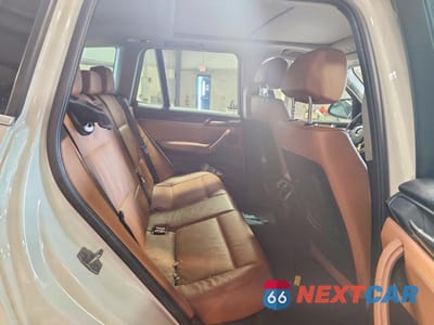 Zdjęcie 11 z 13 samochodu: 2017 BMW X3 XDRIVE28I VIN:5UXWX9C5XH0T09213 - miniatura