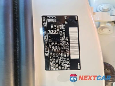 Zdjęcie 14 z 14 samochodu: 2020 VOLVO XC40 T5 MOMENTUM VIN:YV4162UK3L2298866 - miniatura