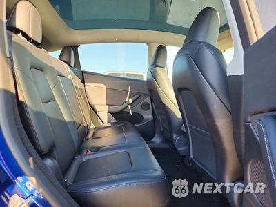 Zdjęcie 10 z 12 samochodu: 2023 TESLA MODEL Y VIN:7SAYGDEE0PA086481 - miniatura