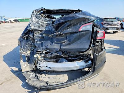 Zdjęcie 6 z 13 samochodu: 2022 TESLA MODEL Y VIN:7SAYGDEE2NF447256 - miniatura