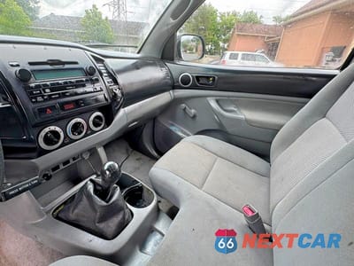 Zdjęcie 9 z 12 samochodu: 2009 TOYOTA TACOMA BASE VIN:5TENX22N09Z593104 - miniatura