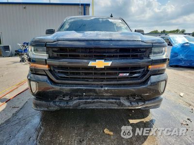 Piąte zdjęcie samochodu w środku: 2017 CHEVROLET SILVERADO K1500 LT VIN:3GCUKREC3HG387105 - miniatura