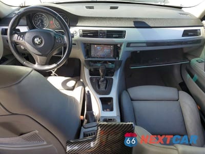 Zdjęcie 8 z 12 samochodu: 2006 BMW 330 I VIN:WBAVB33506PS12838 - miniatura