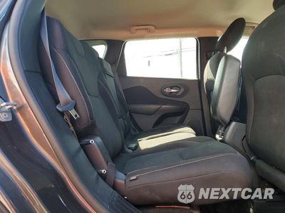 Zdjęcie 11 z 13 samochodu: 2015 JEEP CHEROKEE LATITUDE VIN:1C4PJLCS1FW584537 - miniatura