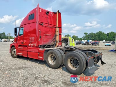 Drugie zdjęcie samochodu z przodu: 2007 VOLVO VNL SEMI TRUCK VIN:4V4NC9TG17N429708 - miniatura