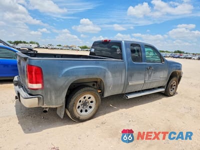 Trzecie zdjęcie samochodu z tyłu: 2007 GMC NEW SIERRA C1500 VIN:2GTEC19CX71600149 - miniatura