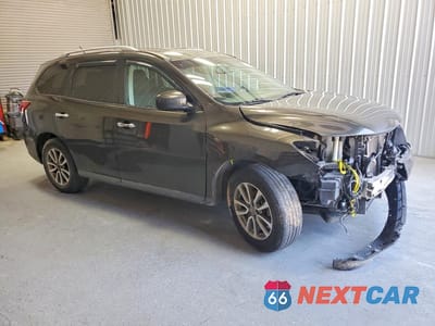 Czwarte zdjęcie samochodu z boku: 2015 NISSAN PATHFINDER SV VIN:5N1AR2MM5FC635334 - miniatura