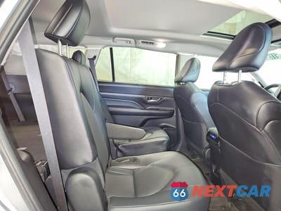 Zdjęcie 11 z 13 samochodu: 2024 TOYOTA GRAND HIGHLANDER XLE VIN:5TDAAAB58RS024508 - miniatura