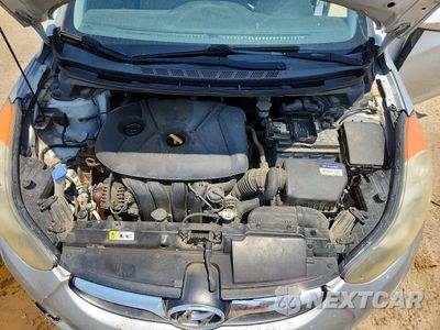 Zdjęcie 11 z 12 samochodu: 2013 HYUNDAI ELANTRA GLS VIN:KMHDH4AEXDU784676 - miniatura