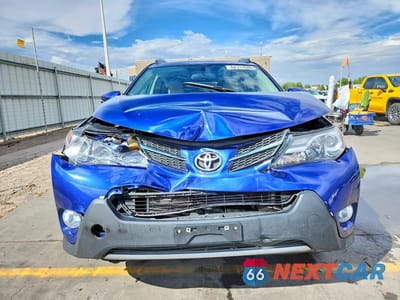 Piąte zdjęcie samochodu w środku: 2015 TOYOTA RAV4 XLE VIN:2T3RFREV1FW378069 - miniatura