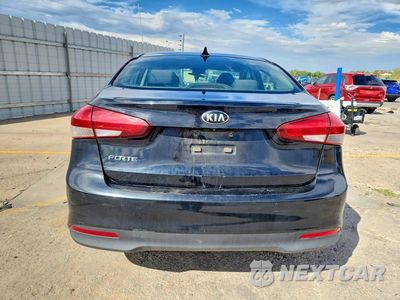 Zdjęcie 6 z 12 samochodu: 2018 KIA FORTE LX VIN:3KPFL4A75JE166379 - miniatura
