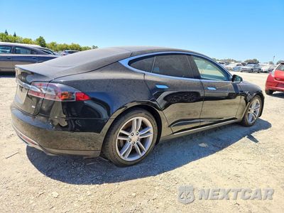 Trzecie zdjęcie samochodu z tyłu: 2014 TESLA MODEL S VIN:5YJSA1H10EFP28662 - miniatura