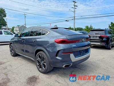 Trzecie zdjęcie samochodu z tyłu: 2021 BMW X6 SDRIVE 40I VIN:5UXCY4C02M9D86075 - miniatura