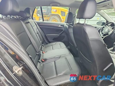 Zdjęcie 10 z 12 samochodu: 2018 VOLKSWAGEN GOLF S VIN:3VWB17AU5JM296130 - miniatura