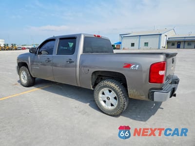 Drugie zdjęcie samochodu z przodu: 2012 CHEVROLET SILVERADO K1500 LT VIN:3GCPKSE7XCG263901 - miniatura