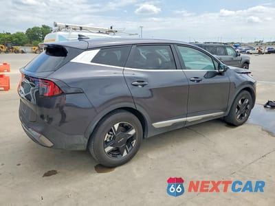 Trzecie zdjęcie samochodu z tyłu: 2026 KIA SPORTAGE LX VIN:5XYK23DF5TG399652 - miniatura