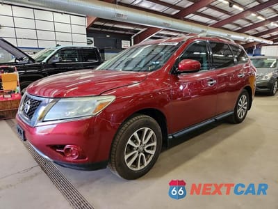 2014 NISSAN PATHFINDER SV 5N1AR2MM9EC656556 - główne zdjęcie licytacji z USA - miniatura