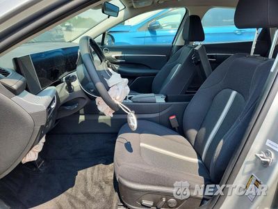 Zdjęcie 7 z 13 samochodu: 2025 HYUNDAI SONATA HYBRID SEL VIN:KMHL34JJ7SA133379 - miniatura