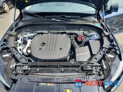 Zdjęcie 12 z 13 samochodu: 2026 VOLVO XC60 ULTRA VIN:YV4M12RM7T1463667 - miniatura